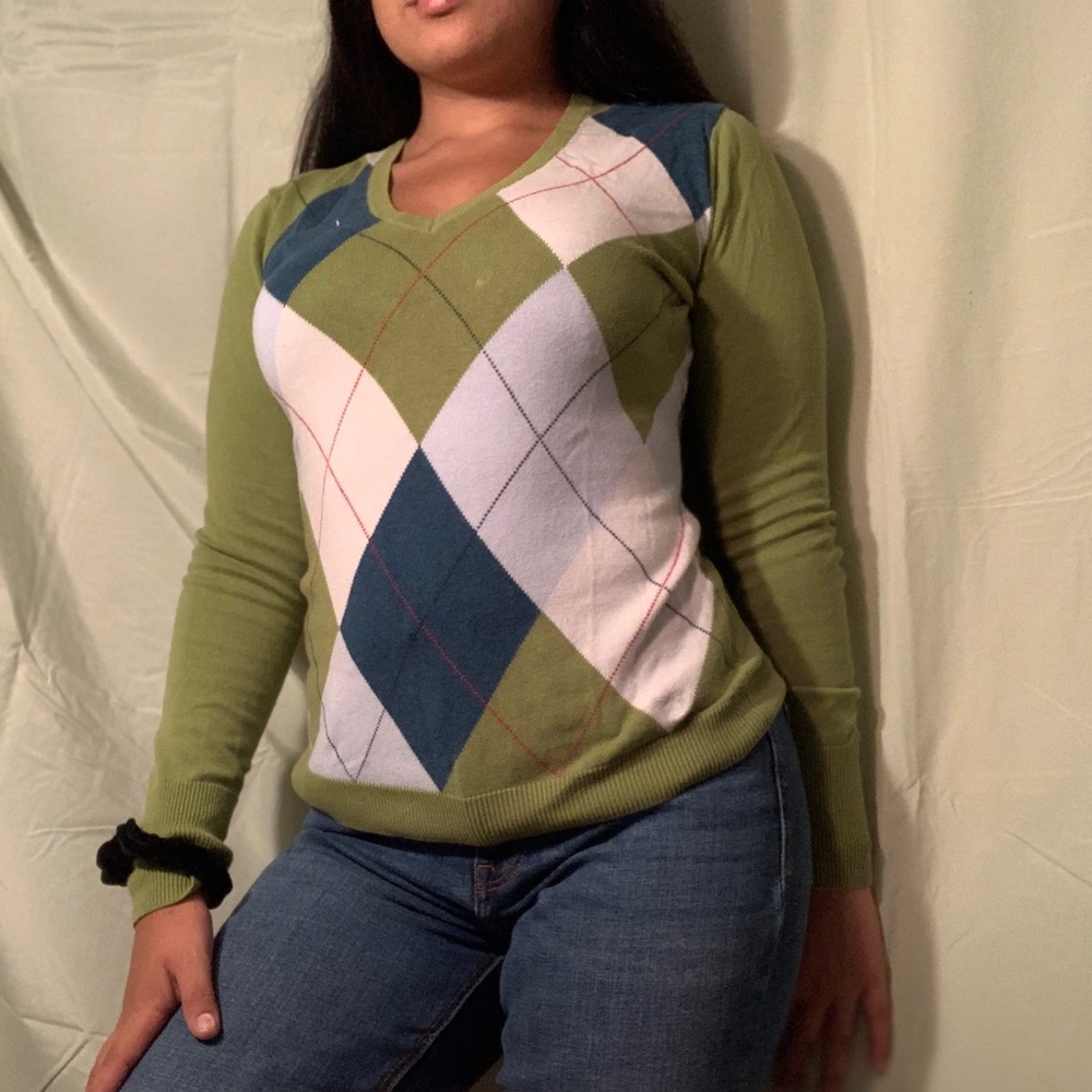 Green V-Neck Sweater 💚
